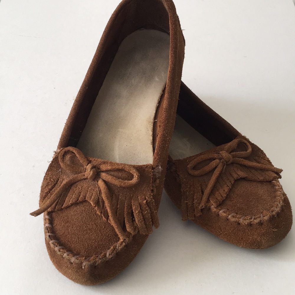 Women Minnetonka Moccasin Shoes